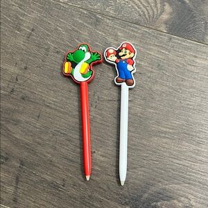 Nintendo 3DS Mario And Yoshi Stylus Set